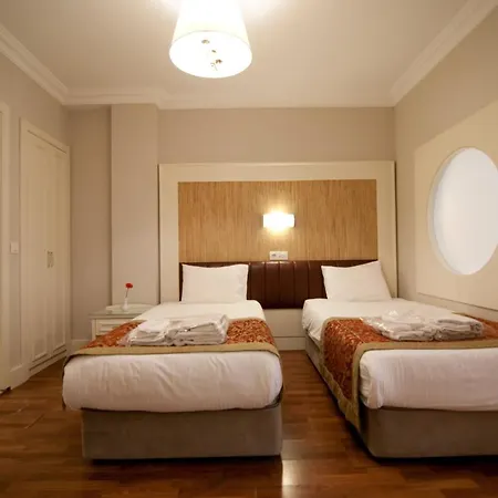 Taksim Metropark Hotel 4*