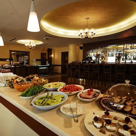 Hotel Taksim Metropark Istanboel