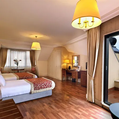 Taksim Metropark Hotel