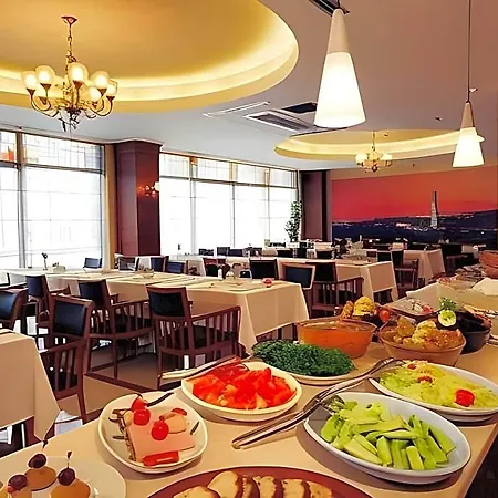 Taksim Metropark 4*
