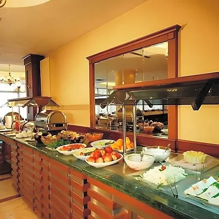 Taksim Metropark Hotel 4*
