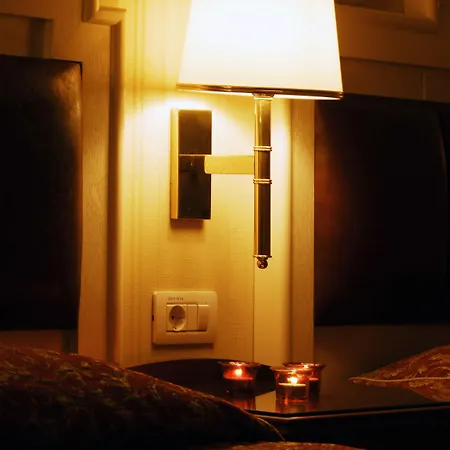 タクシム メトロパーク 4*