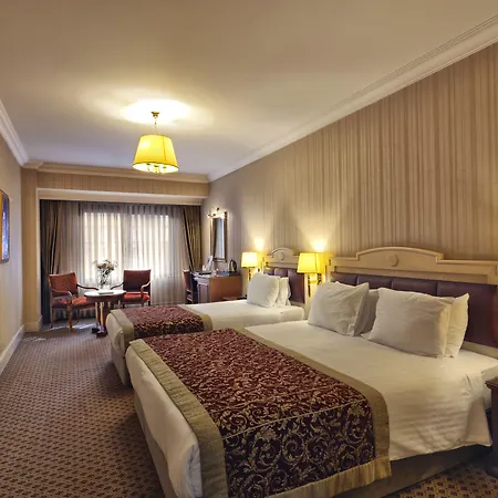 Hotel Taksim Metropark Istanboel